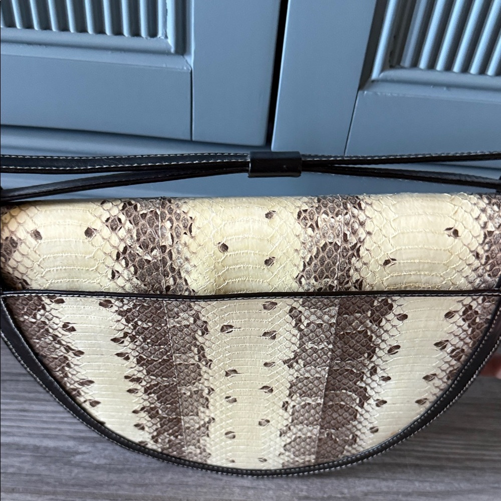 Vintage Black and Cream Snakeskin Bag - Picture 6 of 8